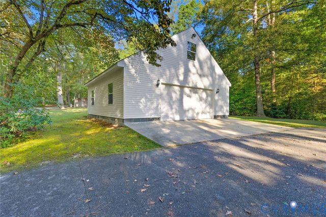 4900 Bailey Branch Ln, Quinton, VA 23141