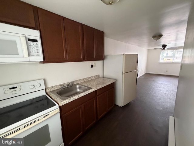 4902 KERSHAW ST, Philadelphia, PA 19131