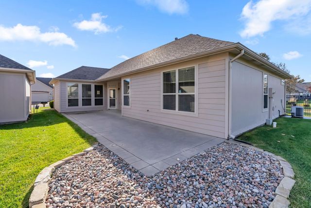 4074 N Goldenrod Ct, Maize, KS 67101