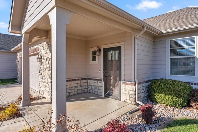 4074 N Goldenrod Ct, Maize, KS 67101