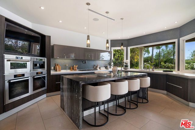 25522 COLETTE Way, Calabasas, CA 91302