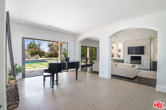 25522 COLETTE Way, Calabasas, CA 91302