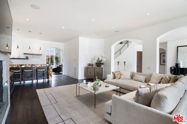 25522 COLETTE Way, Calabasas, CA 91302