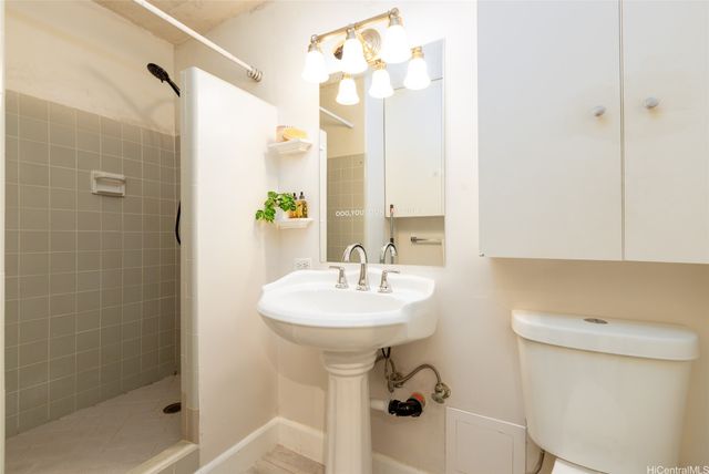 1710 Makiki Street 401, Honolulu, HI 96822