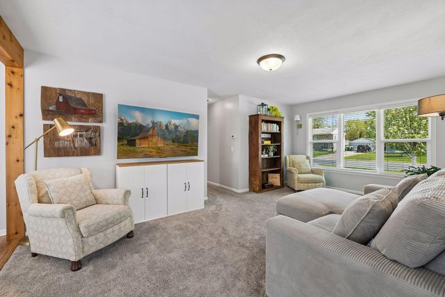 8332 Elliot Avenue S, Bloomington, MN 55420
