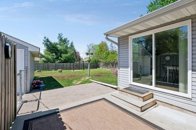 8332 Elliot Avenue S, Bloomington, MN 55420