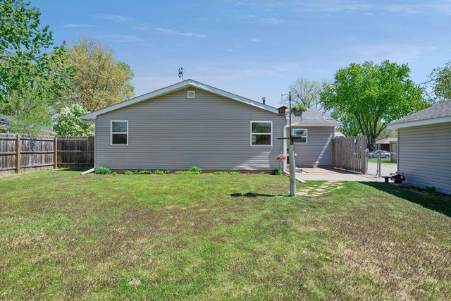 8332 Elliot Avenue S, Bloomington, MN 55420