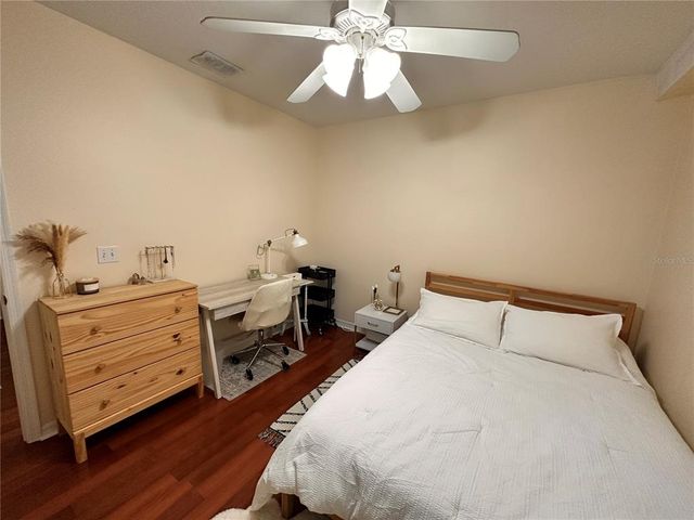 18510 PEBBLE LAKE COURT, Tampa, FL 33647