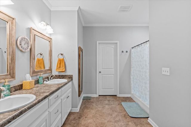 104 Erie Drive, Dothan, AL 36301