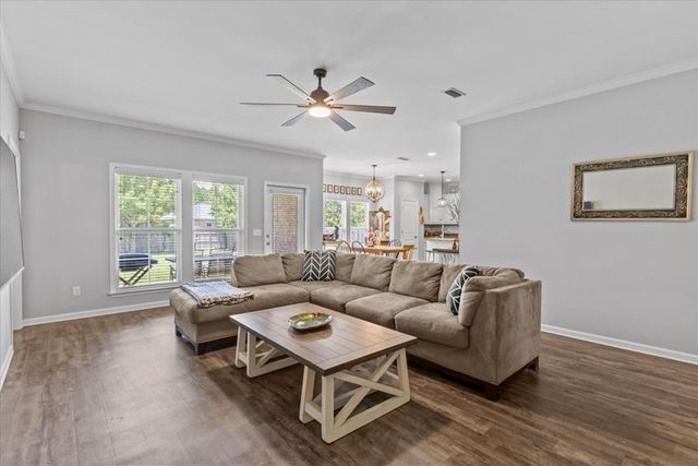 104 Erie Drive, Dothan, AL 36301