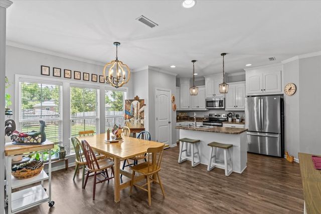 104 Erie Drive, Dothan, AL 36301
