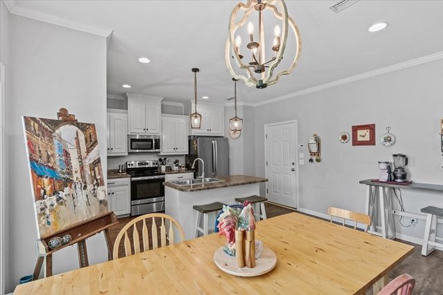 104 Erie Drive, Dothan, AL 36301