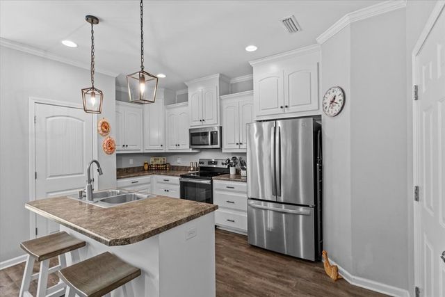 104 Erie Drive, Dothan, AL 36301