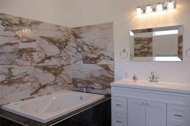 411 Longcope LOOP, San Marcos, TX 78666