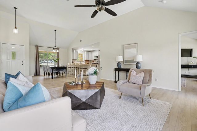 140 Comanche TRL, Georgetown, TX 78633