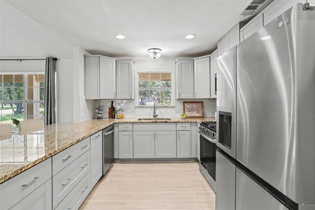 140 Comanche TRL, Georgetown, TX 78633