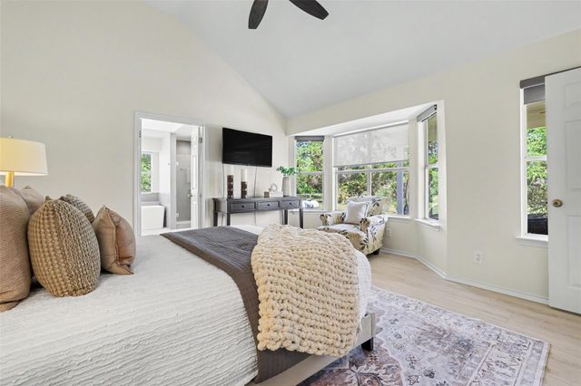 140 Comanche TRL, Georgetown, TX 78633