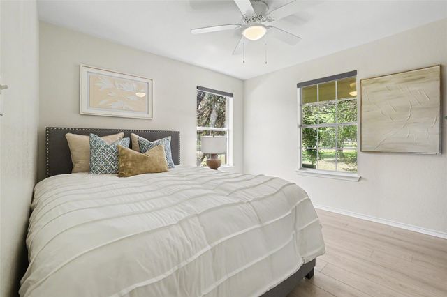 140 Comanche TRL, Georgetown, TX 78633
