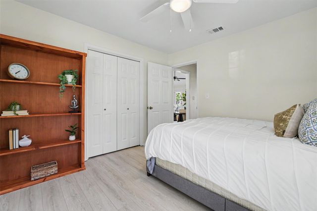 140 Comanche TRL, Georgetown, TX 78633