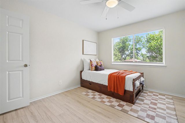 140 Comanche TRL, Georgetown, TX 78633