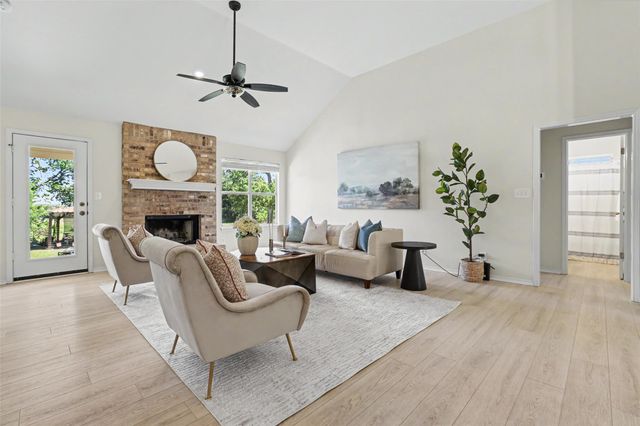 140 Comanche TRL, Georgetown, TX 78633