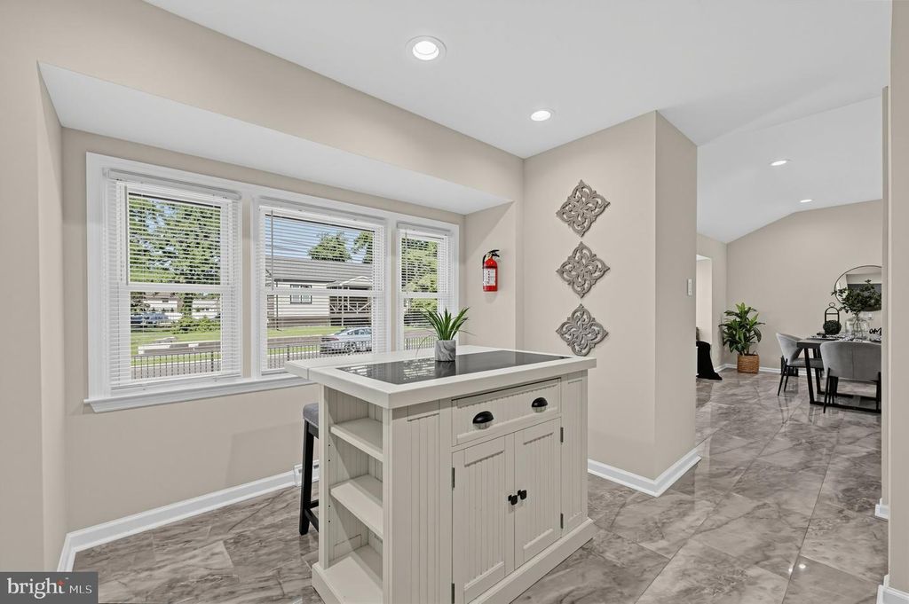 588 BARLOW AVE, WEST DEPTFORD, NJ 08096 — photo 4