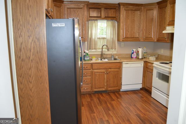 98 Beechwwod Blvd, Toccoa, GA 30577