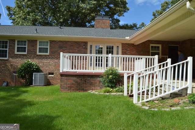 98 Beechwwod Blvd, Toccoa, GA 30577