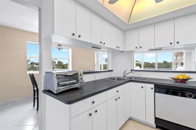 4010 Galt Ocean Drive 312, Fort Lauderdale, FL 33308