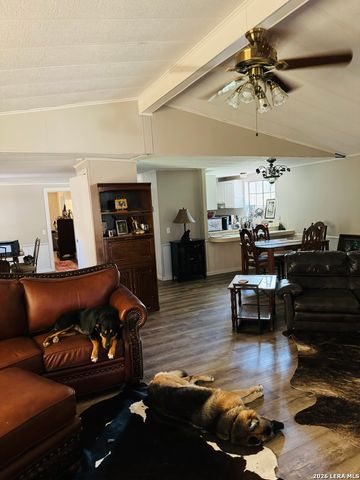 8790 Whartons Dock, Bandera, TX 78003