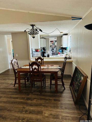 8790 Whartons Dock, Bandera, TX 78003