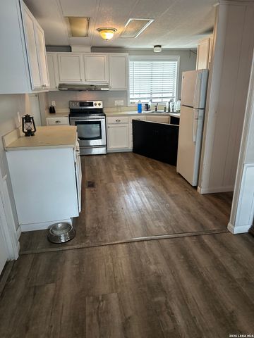 8790 Whartons Dock, Bandera, TX 78003