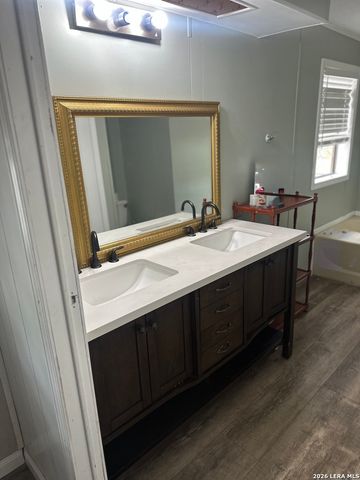 8790 Whartons Dock, Bandera, TX 78003