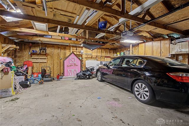 6885 Keats Drive, Harrison Twp, OH 45414