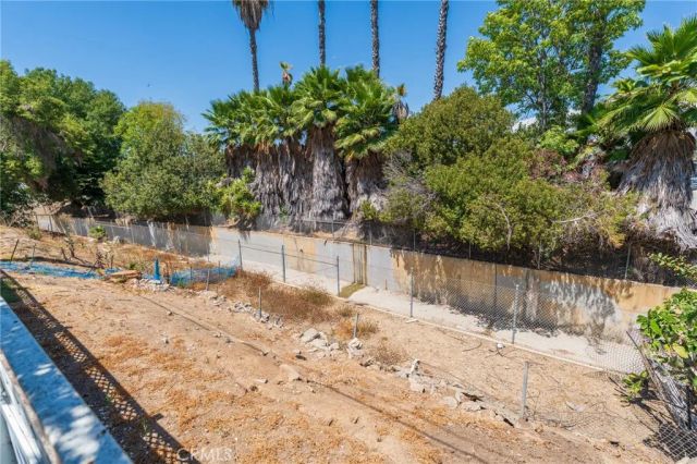 331 E. Olive Ave., La Habra, CA 90631