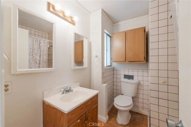 331 E. Olive Ave., La Habra, CA 90631