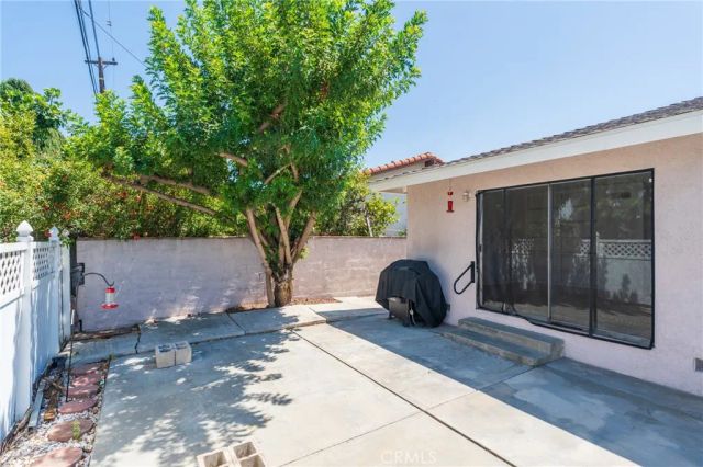 331 E. Olive Ave., La Habra, CA 90631