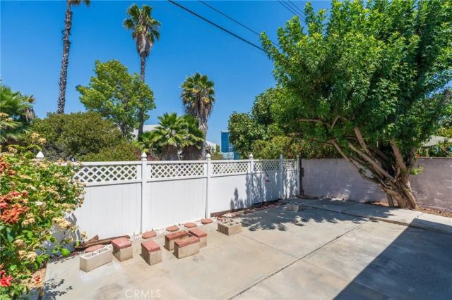 331 E. Olive Ave., La Habra, CA 90631