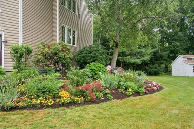 4 Herbert Drive B, Sutton, MA 01590
