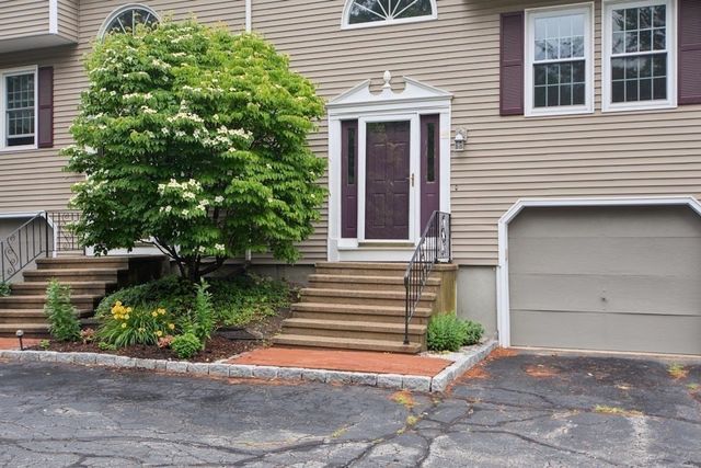 4 Herbert Drive B, Sutton, MA 01590