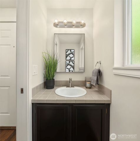 11807 NE 105th Court, Kirkland, WA 98033