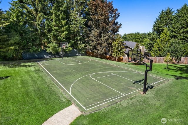 11807 NE 105th Court, Kirkland, WA 98033