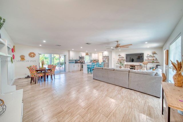 20120 SW 84th Place, Cutler Bay, FL 33189