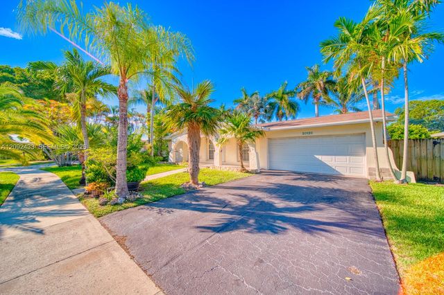 20120 SW 84th Place, Cutler Bay, FL 33189