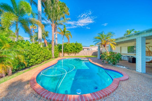 20120 SW 84th Place, Cutler Bay, FL 33189