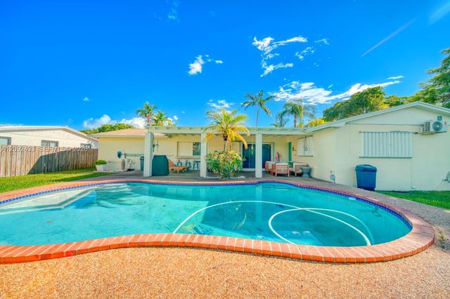 20120 SW 84th Place, Cutler Bay, FL 33189