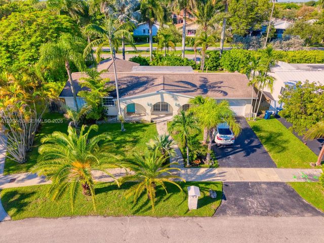 20120 SW 84th Place, Cutler Bay, FL 33189
