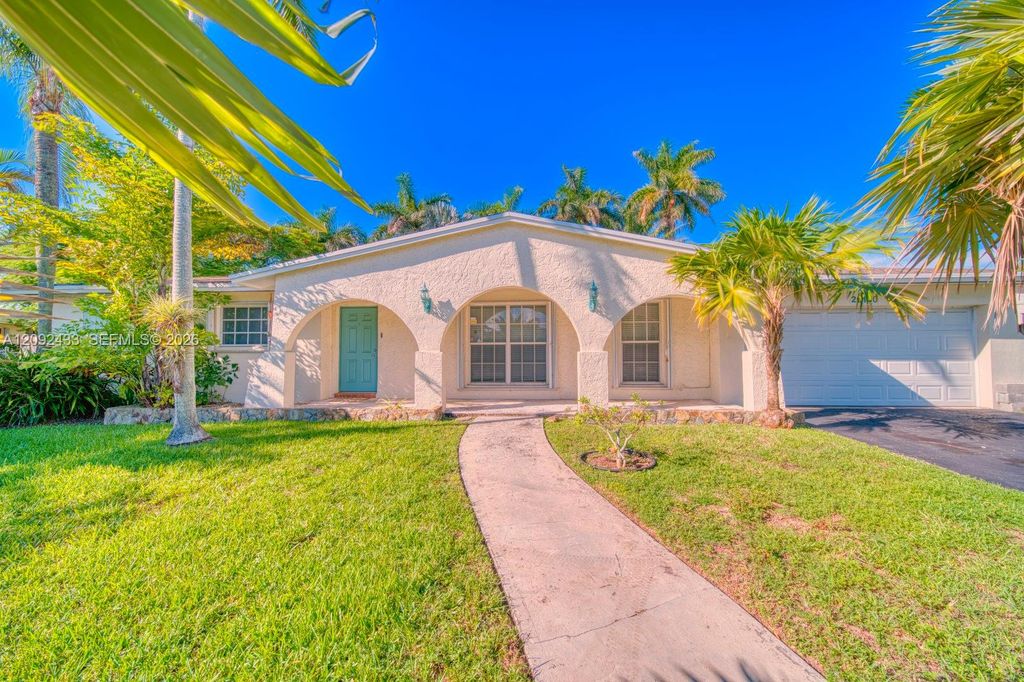 20120 SW 84th Place, Cutler Bay, FL 33189