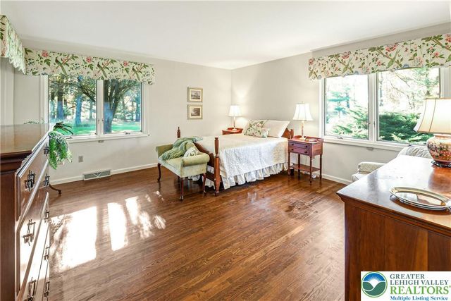 1588 Saucon Valley Road, Lower Saucon Twp, PA 18015