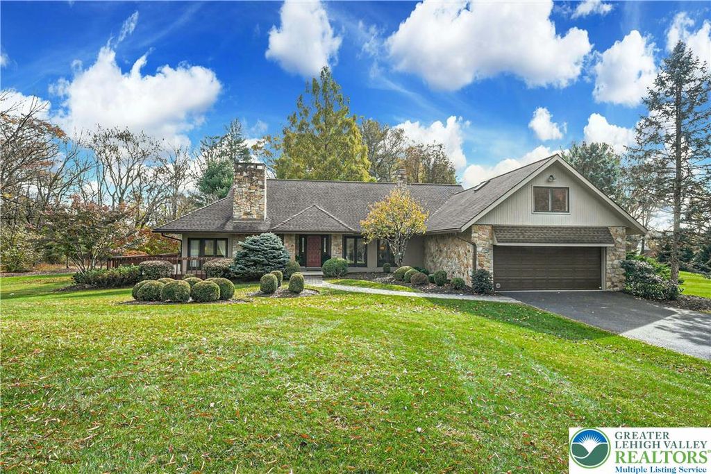 1588 Saucon Valley Road, Lower Saucon Twp, PA 18015